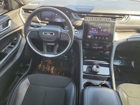 Used 2024 Jeep Grand Cherokee L Altitude RWD image 26