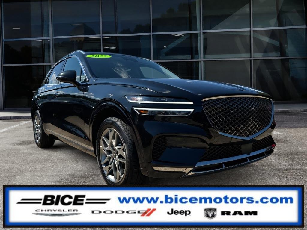 Used 2025 Genesis GV70 2.5T AWD/4WD image 1