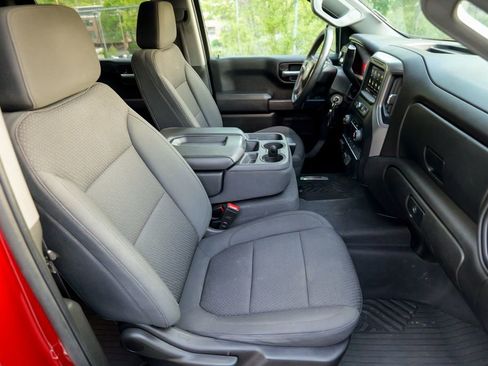 Used 2021 Chevrolet Silverado 1500 Custom Trail Boss AWD/4WD image 37