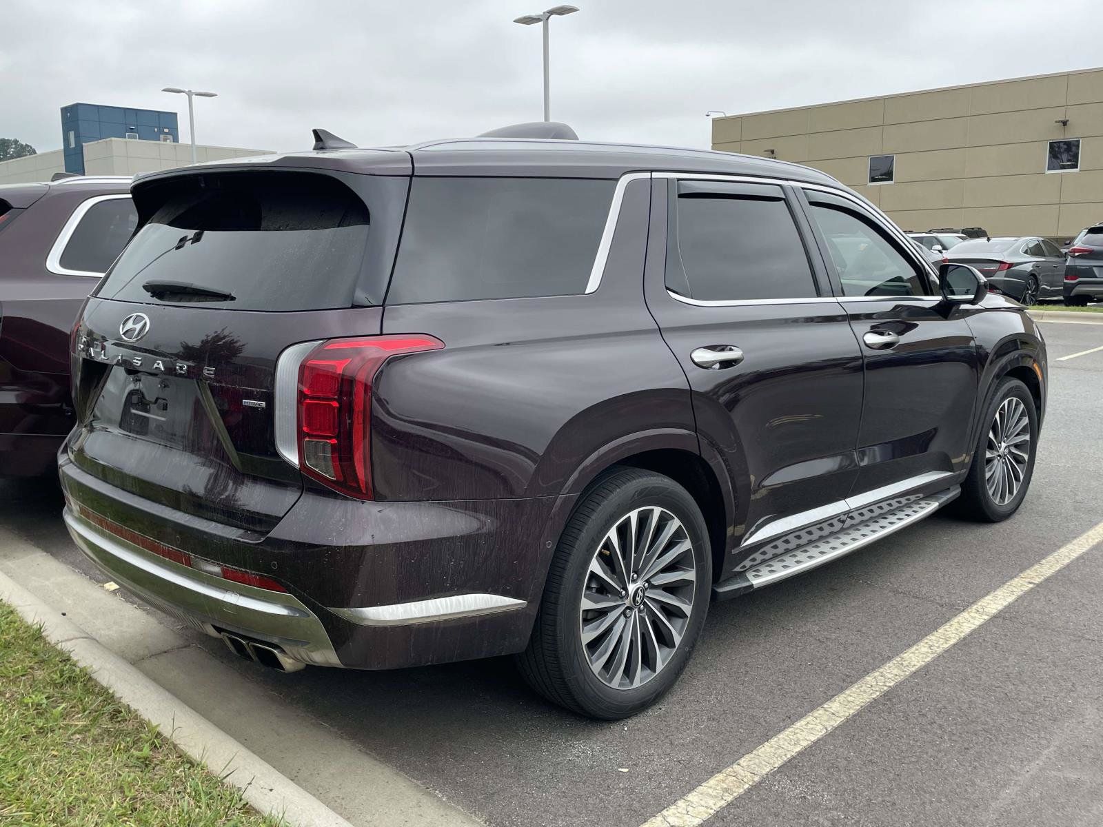 Used 2024 Hyundai Palisade Calligraphy AWD/4WD image 4