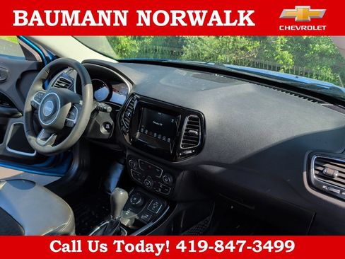 Used 2021 Jeep Compass Latitude AWD/4WD image 19