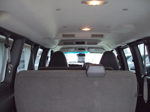 Used 2014 Chevrolet Express 1500 LT w/ LT Preferred Equipment Group image 9