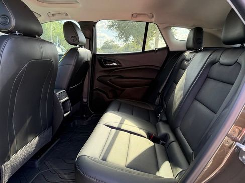 Used 2024 Chevrolet Trax ACTIV w/ Sunroof Package FWD image 15