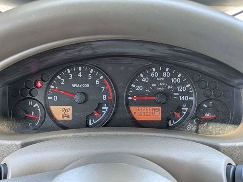 Used 2018 Nissan Frontier 4x4 King Cab image 26