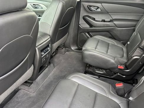 Used 2020 Chevrolet Traverse RS image 14