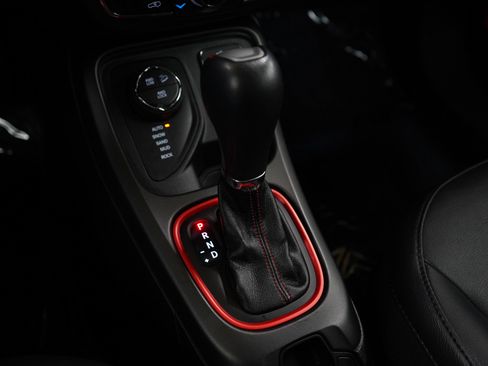 Used 2019 Jeep Compass Trailhawk w/ Leather Interior Group AWD/4WD image 23