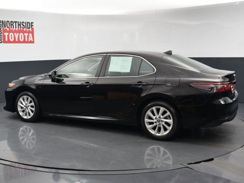 Used 2024 Toyota Camry LE image 2