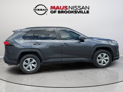 Used 2021 Toyota RAV4 LE AWD/4WD image 13