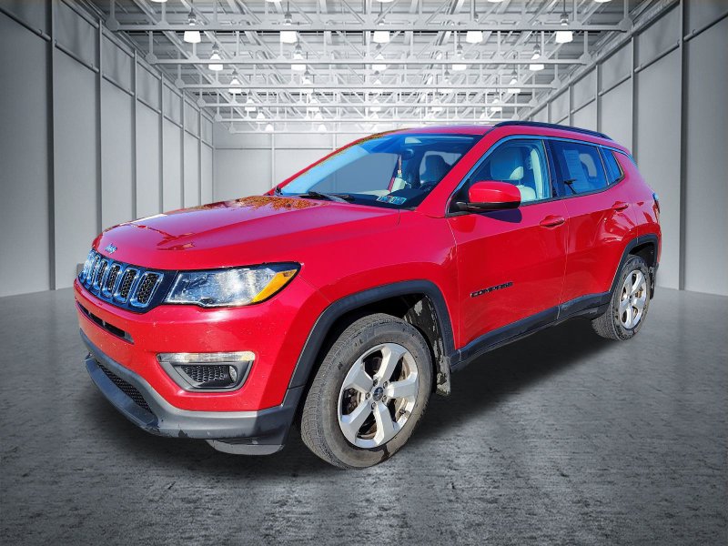 Used 2018 Jeep Compass Latitude w/ Cold Weather Group AWD/4WD image 10