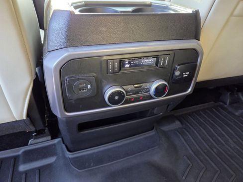 Used 2021 Ford Expedition Platinum image 26