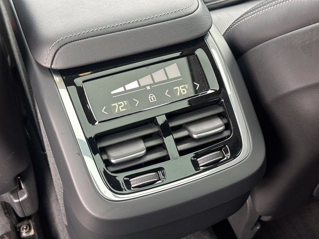 Certified 2025 Volvo XC60 B5 Ultra AWD/4WD image 14