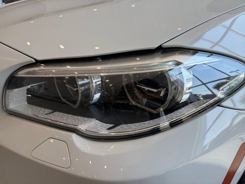 Used 2016 BMW M5 RWD image 9