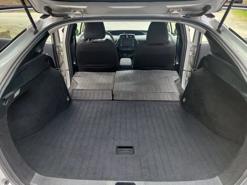 Used 2020 Toyota Prius LE AWD/4WD image 21