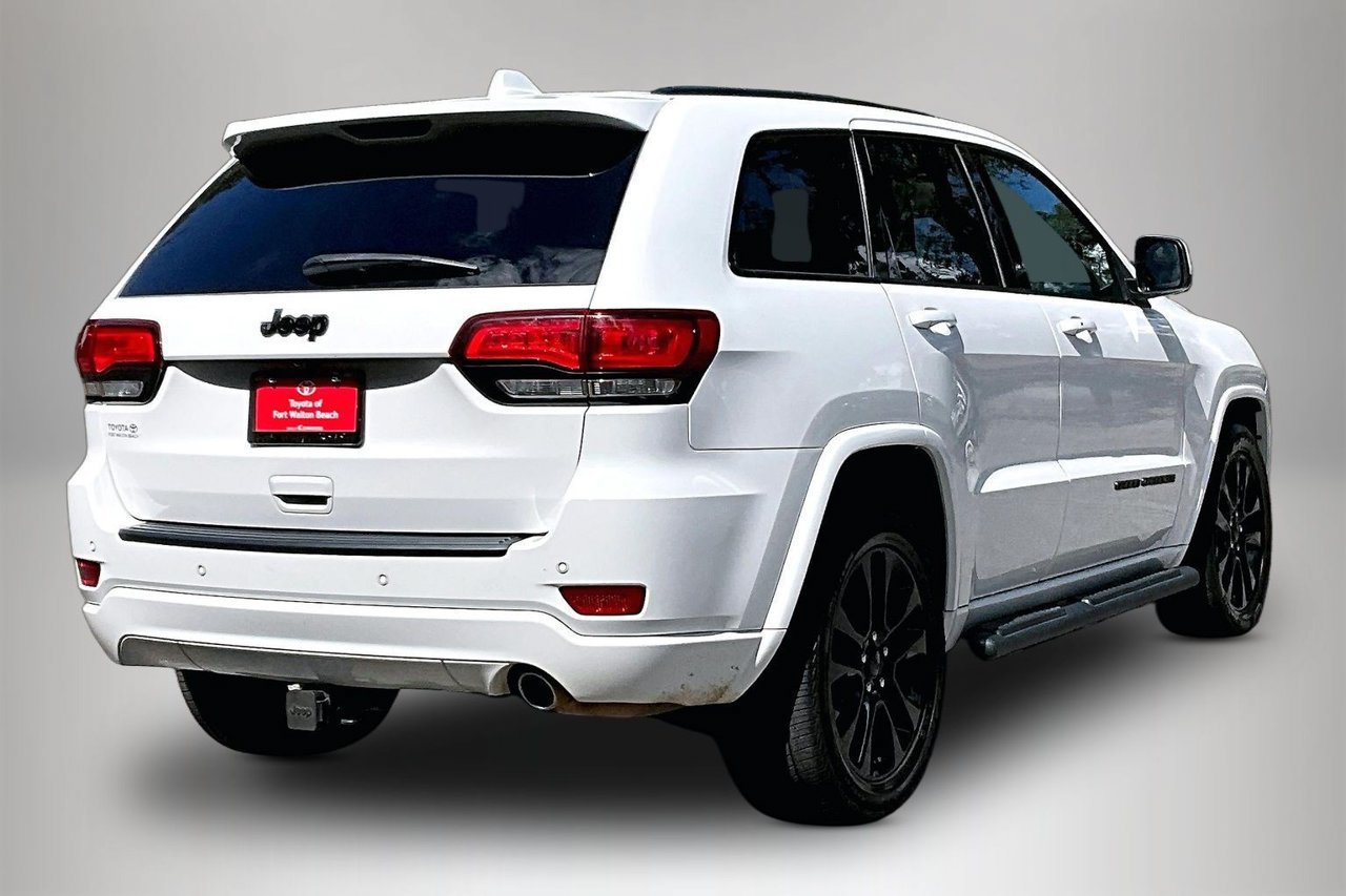 Used 2021 Jeep Grand Cherokee Laredo X RWD image 5