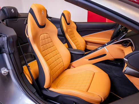 Certified 2024 Ferrari Roma Spider image 21
