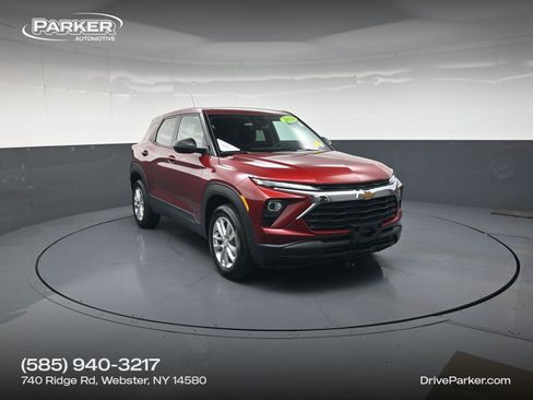 Used 2024 Chevrolet TrailBlazer LS w/ LS Convenience Package AWD/4WD image 1