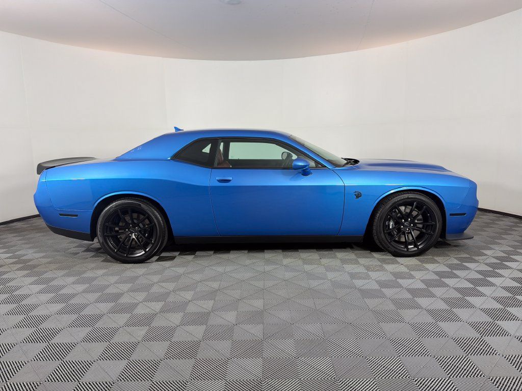 Used 2023 Dodge Challenger SRT Hellcat w/ Driver Convenience Group RWD image 2