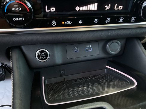 Used 2023 Nissan Rogue Platinum FWD image 24