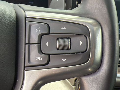 Used 2025 Chevrolet Silverado 1500 LTZ AWD/4WD image 26