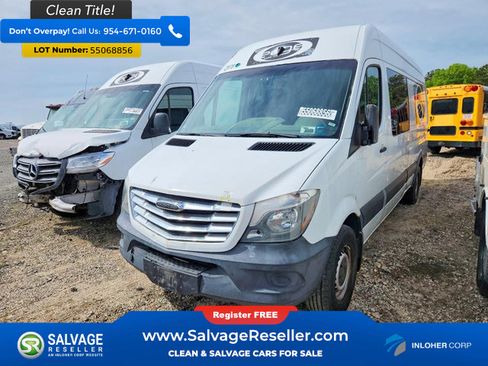 Used 2017 Freightliner Sprinter 2500 RWD image 1