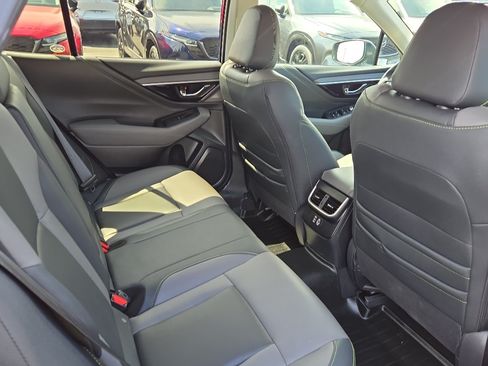 Used 2024 Subaru Outback Onyx Edition AWD/4WD image 17