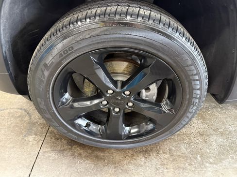 Used 2023 Jeep Grand Cherokee Altitude image 38