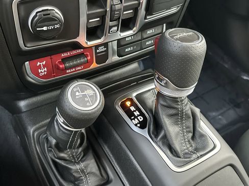 New 2026 Jeep Gladiator Mojave image 26