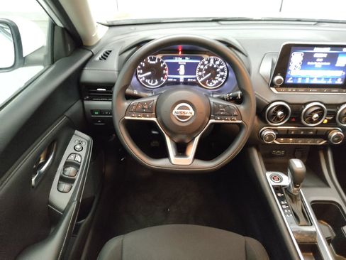 Used 2023 Nissan Sentra SV FWD image 22