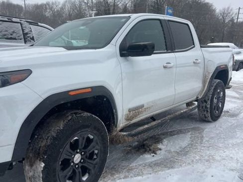Used 2023 GMC Canyon Elevation image 1