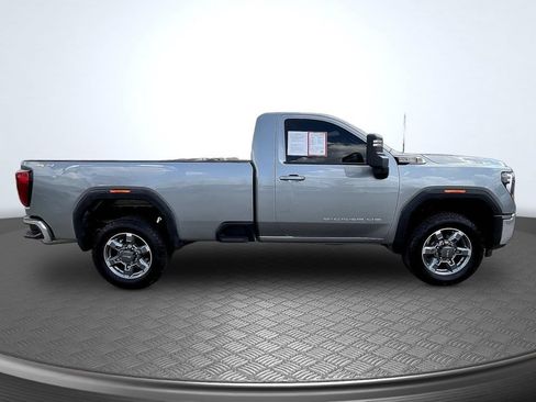 Used 2025 GMC Sierra 2500 SLE AWD/4WD image 4