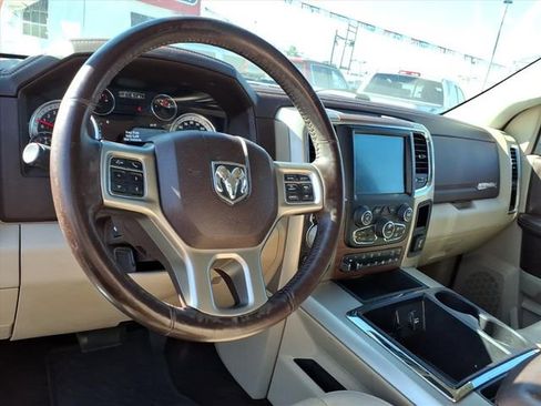 Used 2014 RAM 1500 Laramie w/ Convenience Group image 10