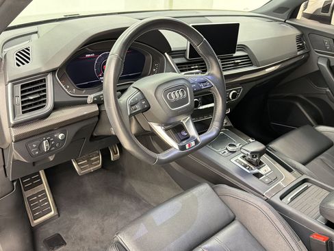 Used 2019 Audi SQ5 Prestige w/ Prestige Package image 4