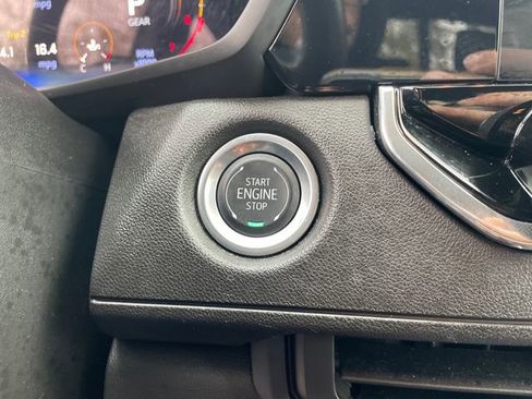 Used 2025 Chevrolet Colorado Trail Boss AWD/4WD image 34