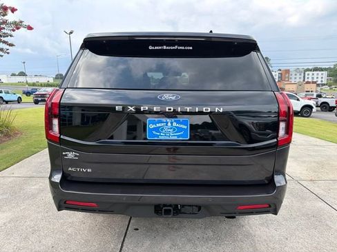 Used 2025 Ford Expedition Active AWD/4WD image 6