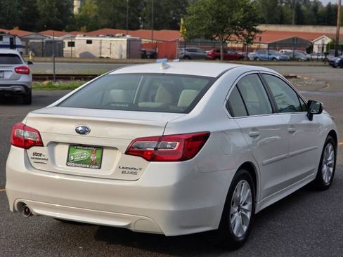 Used 2017 Subaru Legacy 2.5i Premium image 7