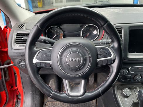 Used 2020 Jeep Compass Trailhawk AWD/4WD image 9