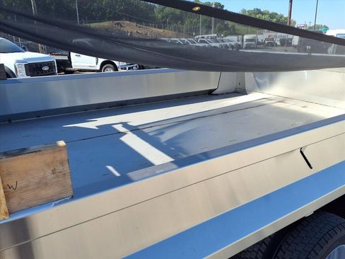 New 2025 Ford F550 4x4 Regular Cab Super Duty image 21