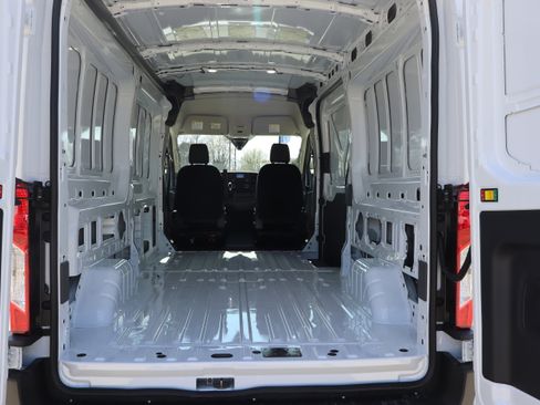 New 2025 Ford Transit 250 Medium Roof image 20