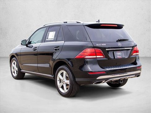 Used 2019 Mercedes-Benz GLE 400 4MATIC image 7