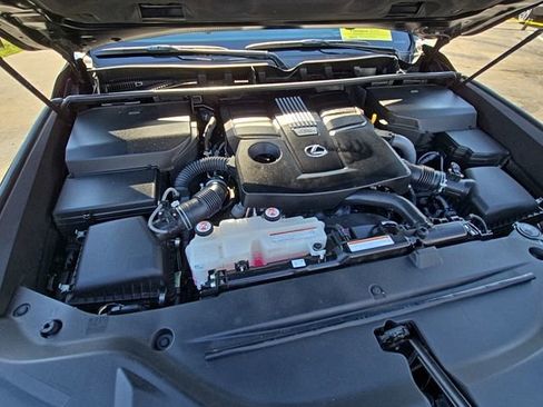 Used 2024 Lexus LX 600 F Sport image 12