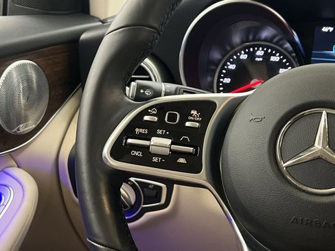 Used 2020 Mercedes-Benz GLC 300 GLC 300 image 37