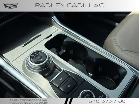 Used 2021 Ford Explorer Limited AWD/4WD image 11