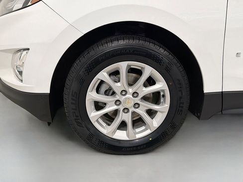 Used 2021 Chevrolet Equinox LS FWD image 32