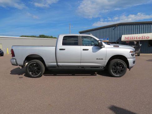 Used 2026 RAM 2500 Big Horn AWD/4WD image 1
