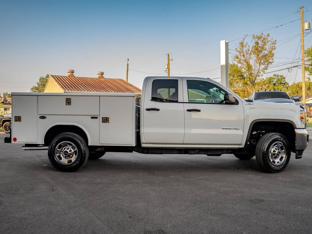 Used 2017 GMC Sierra 2500 4x4 Double Cab image 2