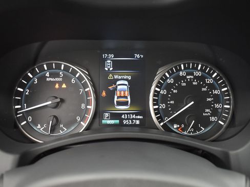 Used 2023 INFINITI Q50 Luxe w/ Cargo Package AWD/4WD image 11
