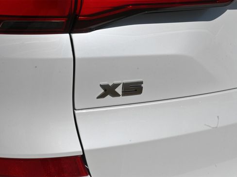 Used 2020 BMW X5 M50i w/ Executive Package image 21