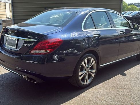 Used 2018 Mercedes-Benz C 300 4MATIC Sedan image 4