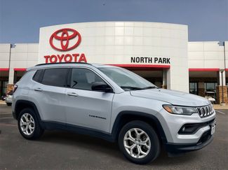 Used 2024 Jeep Compass Latitude video 1