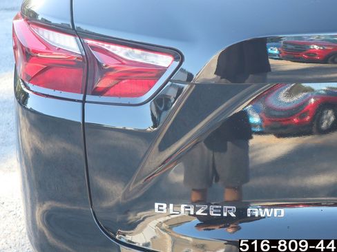 Used 2022 Chevrolet Blazer LT w/ Sound & Technology Package image 38